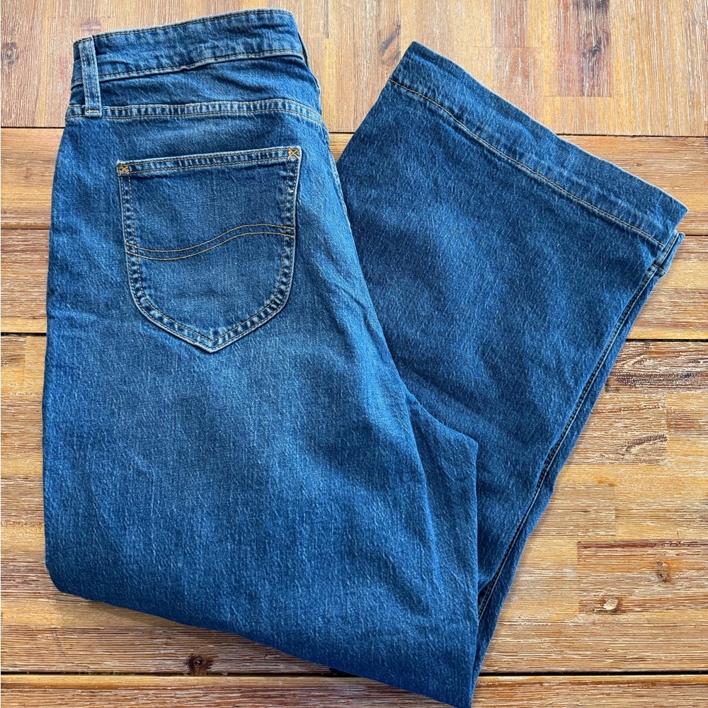 Lee Blue Denim Wide Leg Cropped Jeans. Size 14
